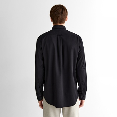  GANT Erkek Siyah Regular Fit Düğmeli Yaka Gömlek