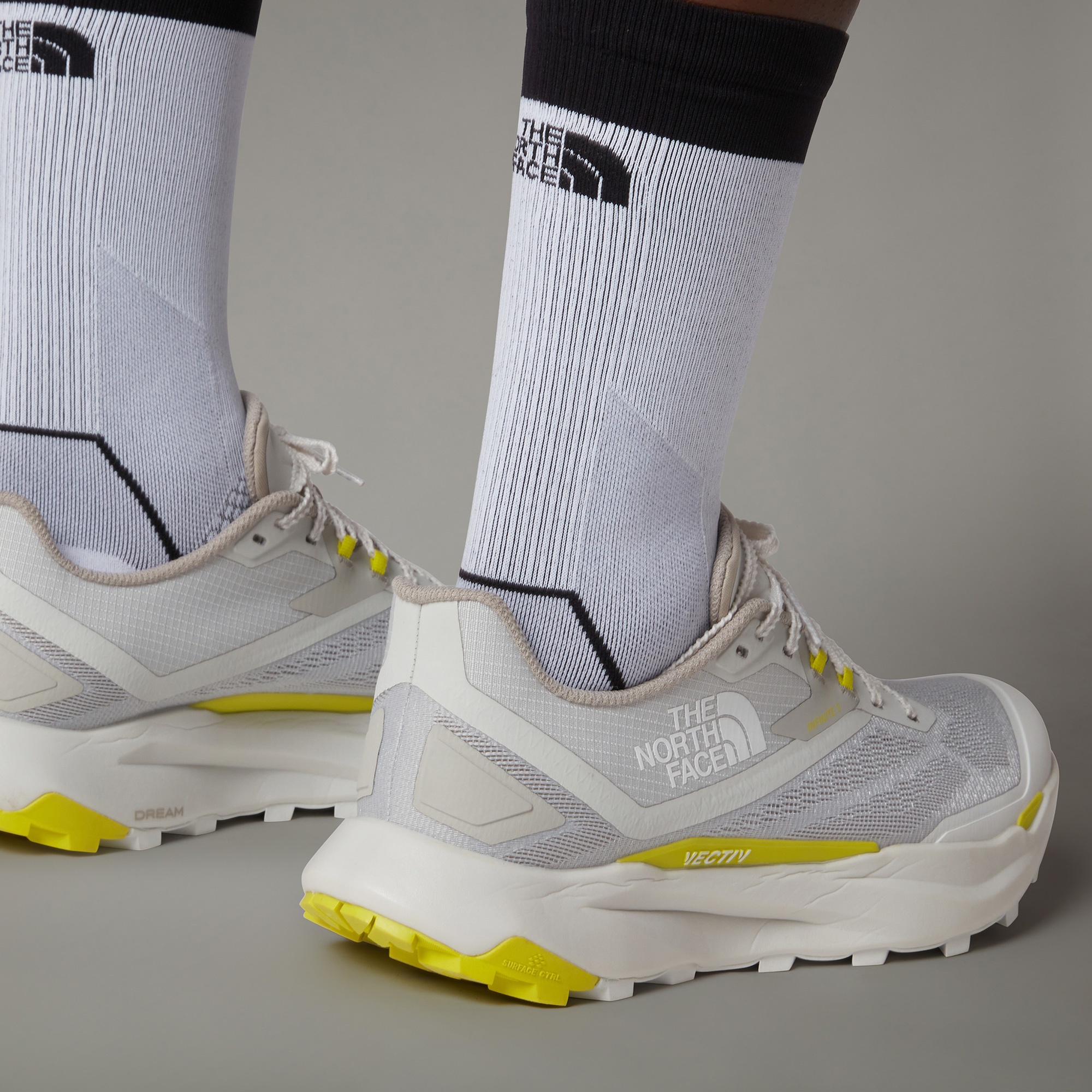 The North Face Vectiv infinite 3 Erkek Gri Koşu Ayakkabısı