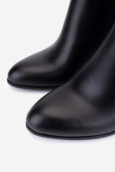  Valmenti Kadın Hakiki Deri Siyah Topuklu Bot