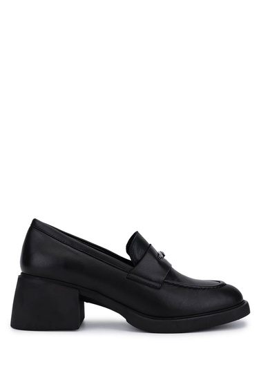  Tamer Tanca Kadın Hakiki Deri Siyah Loafer Ayakkabı