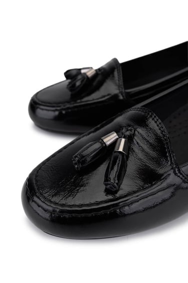  Tamer Tanca Kadın Hakiki Deri Siyah Rugan Comfort Ayakkabı