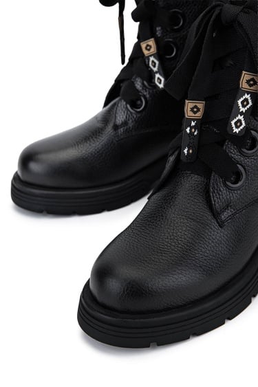  Tamer Tanca Kadın Hakiki Deri Siyah Floter Klasik Bot