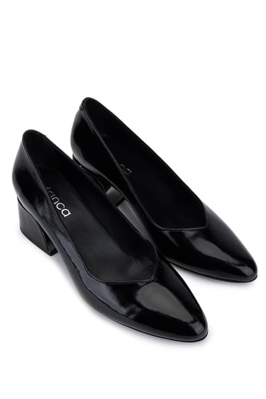  Tamer Tanca Kadın Hakiki Deri Siyah Klasik Ayakkabı