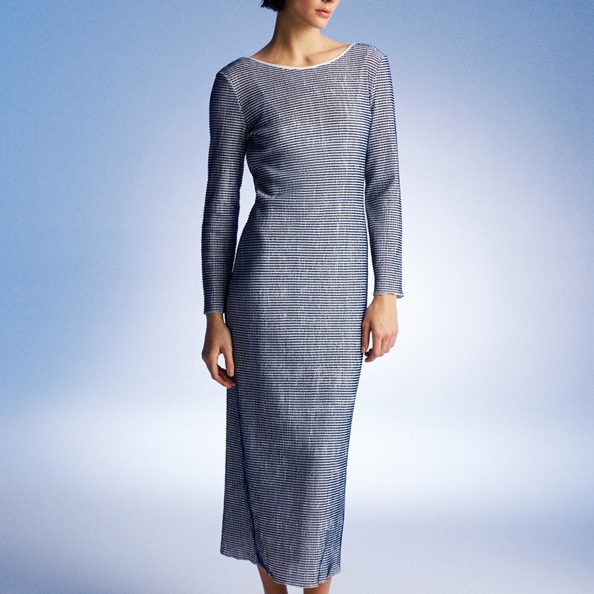 Sırt Dekolteli Çizgili Elbise