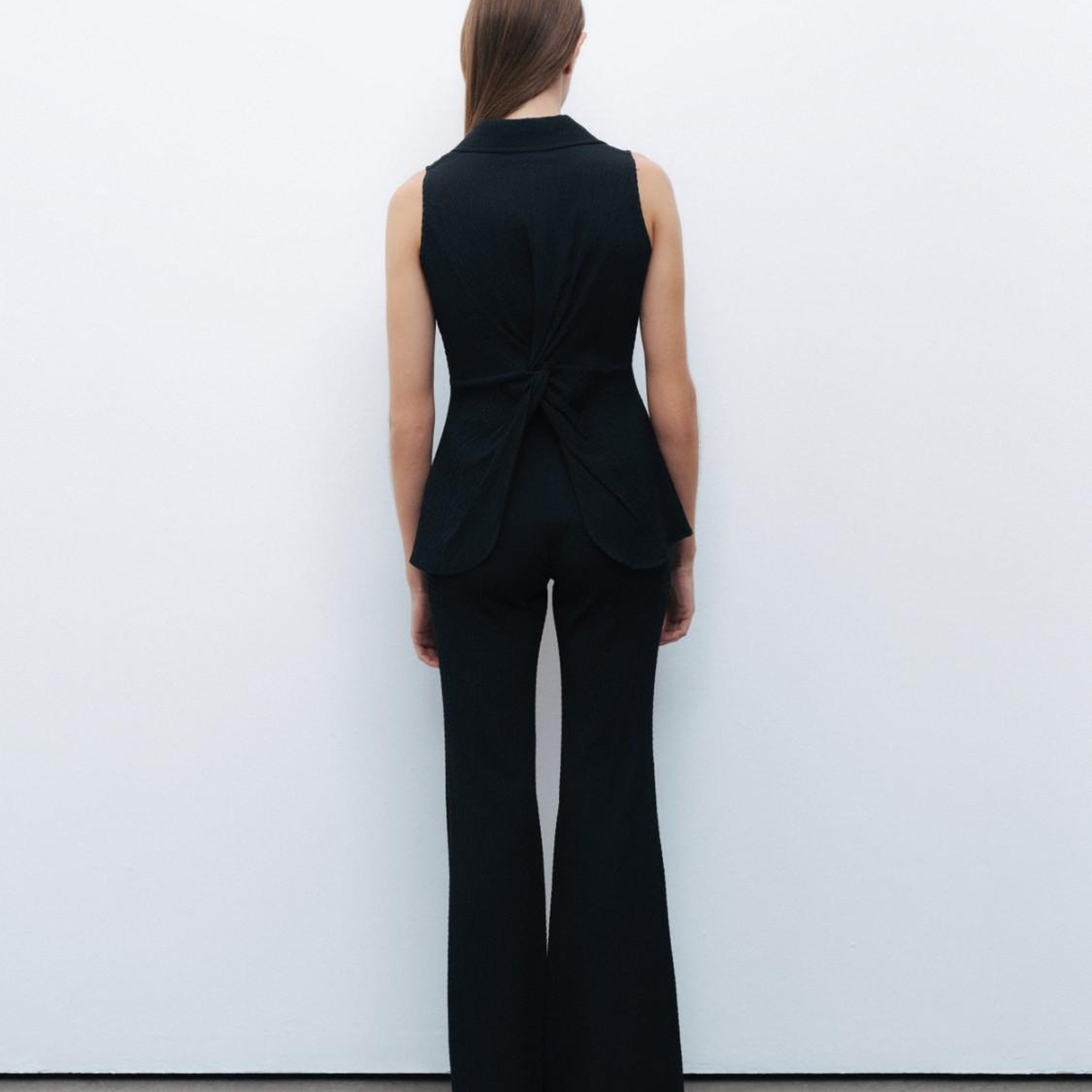 Aksesuar Detaylı Bluz