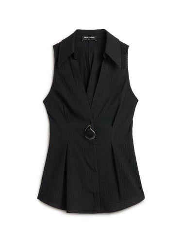  Aksesuar Detaylı Bluz