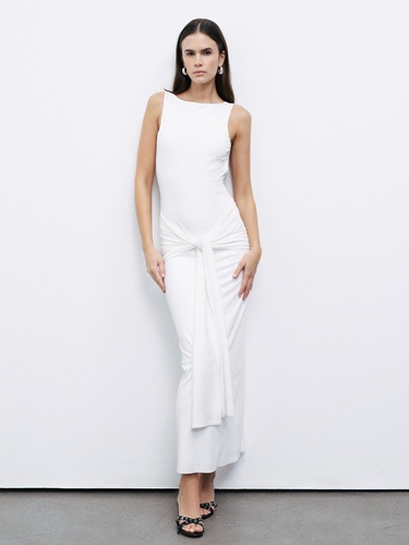  Sırt Dekolteli Maxi Elbise