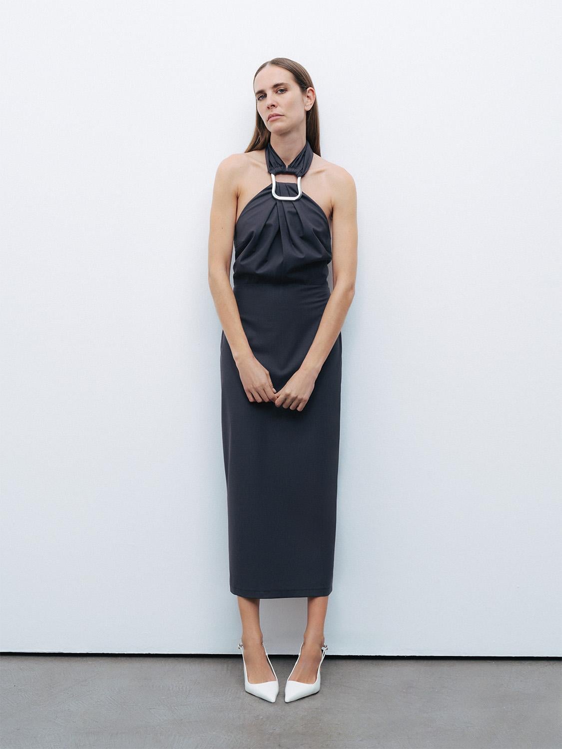  Boyundan Bağlamalı Midi Elbise