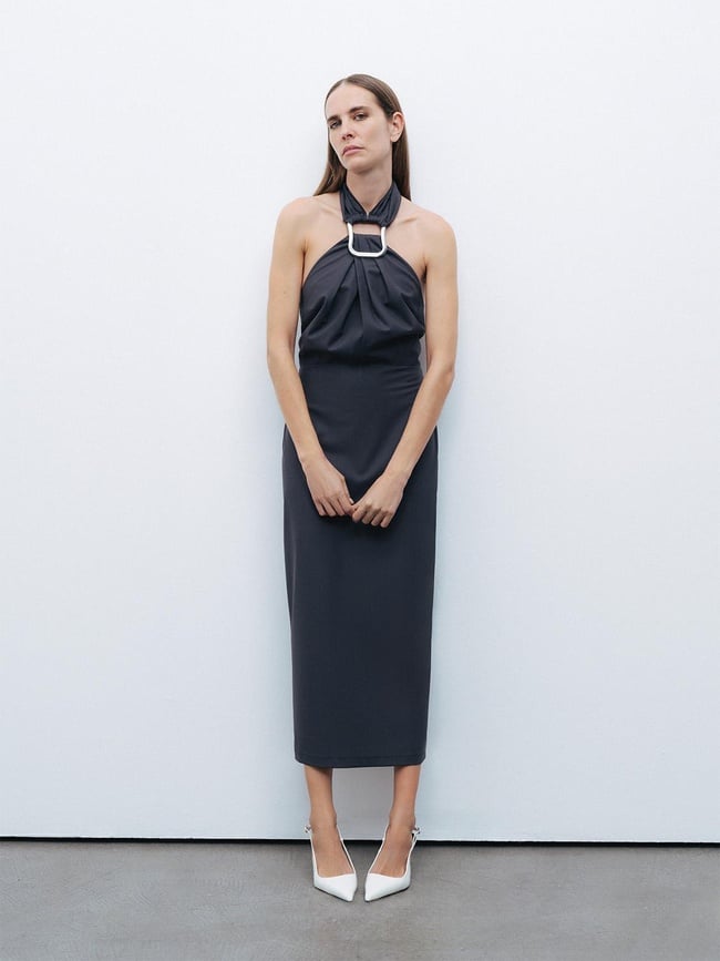  Boyundan Bağlamalı Midi Elbise