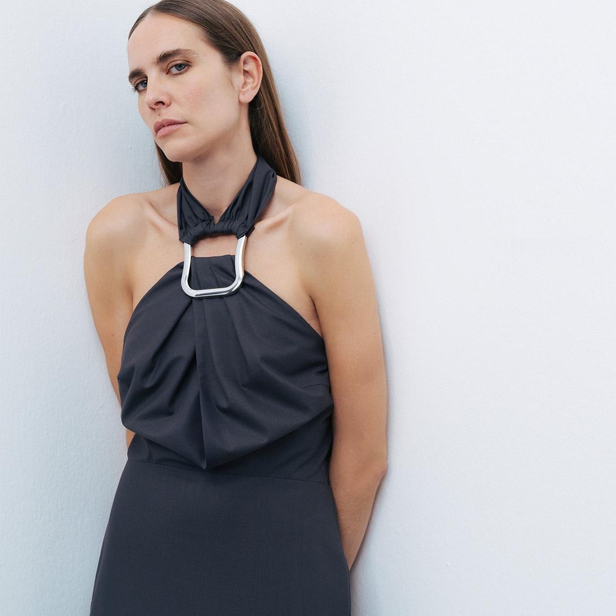 Boyundan Bağlamalı Midi Elbise