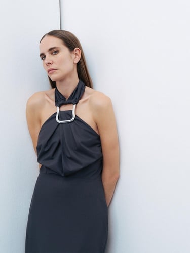  Boyundan Bağlamalı Midi Elbise