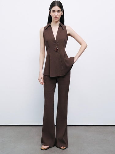  Aksesuar Detaylı Bluz