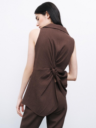  Aksesuar Detaylı Bluz