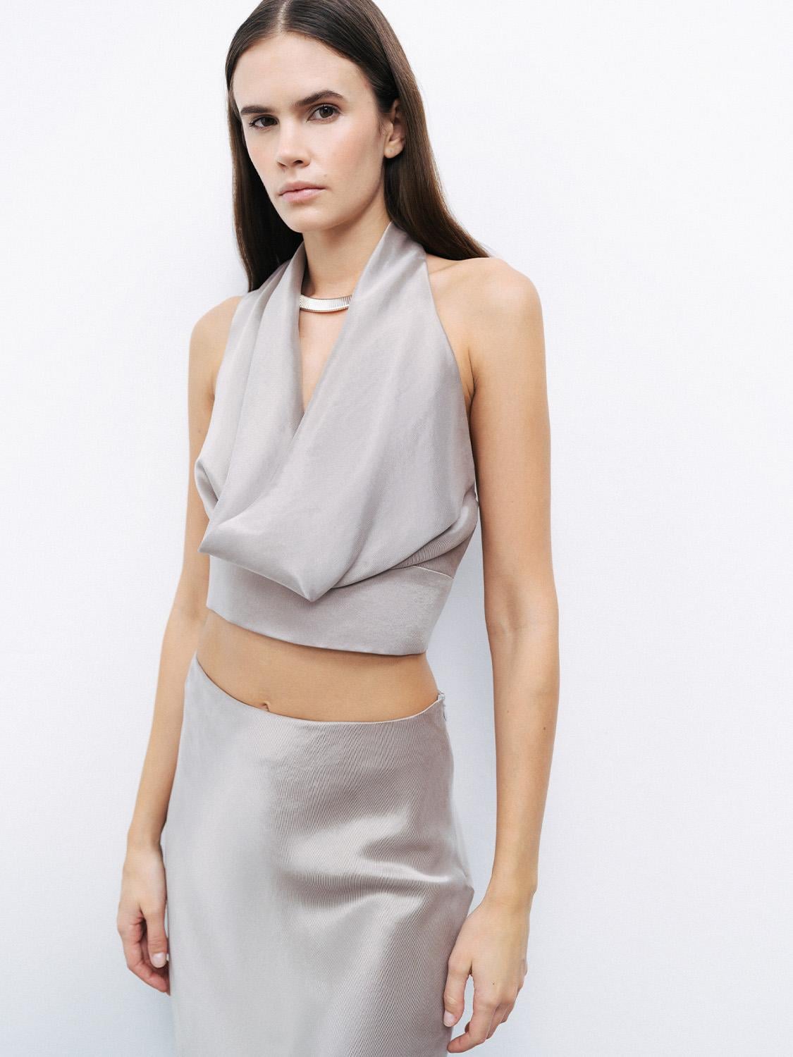 Sırt Dekolteli Kemerli Bluz