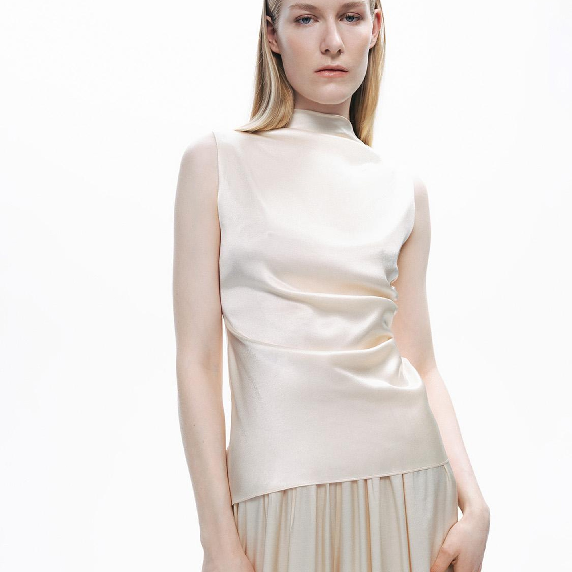 Degaje Dekolte Tasarımlı Bluz