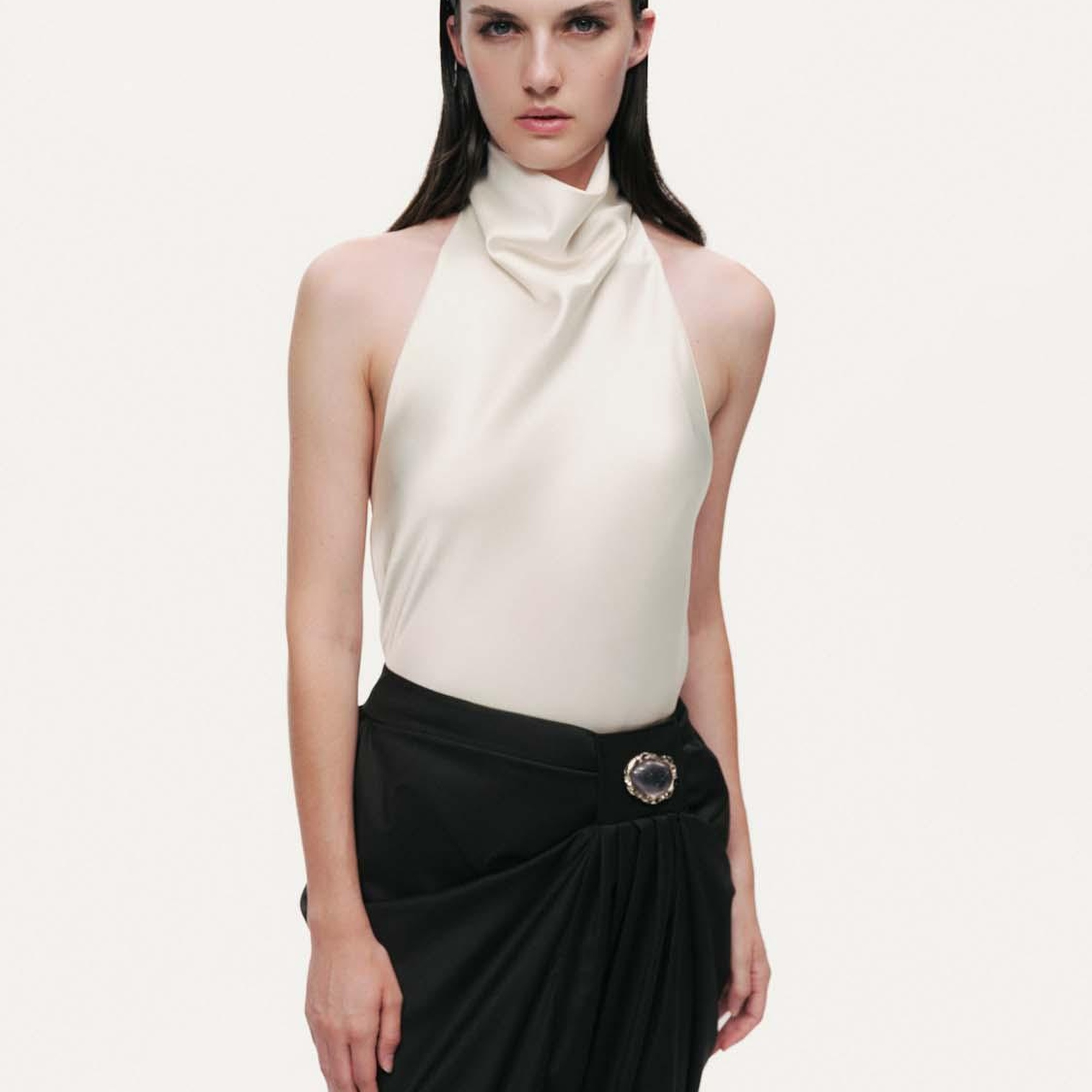 Aksesuar Detaylı Pileli Pantolon