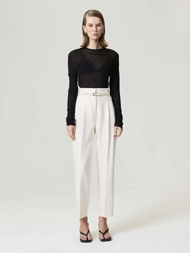  Kemer Detaylı Pantolon