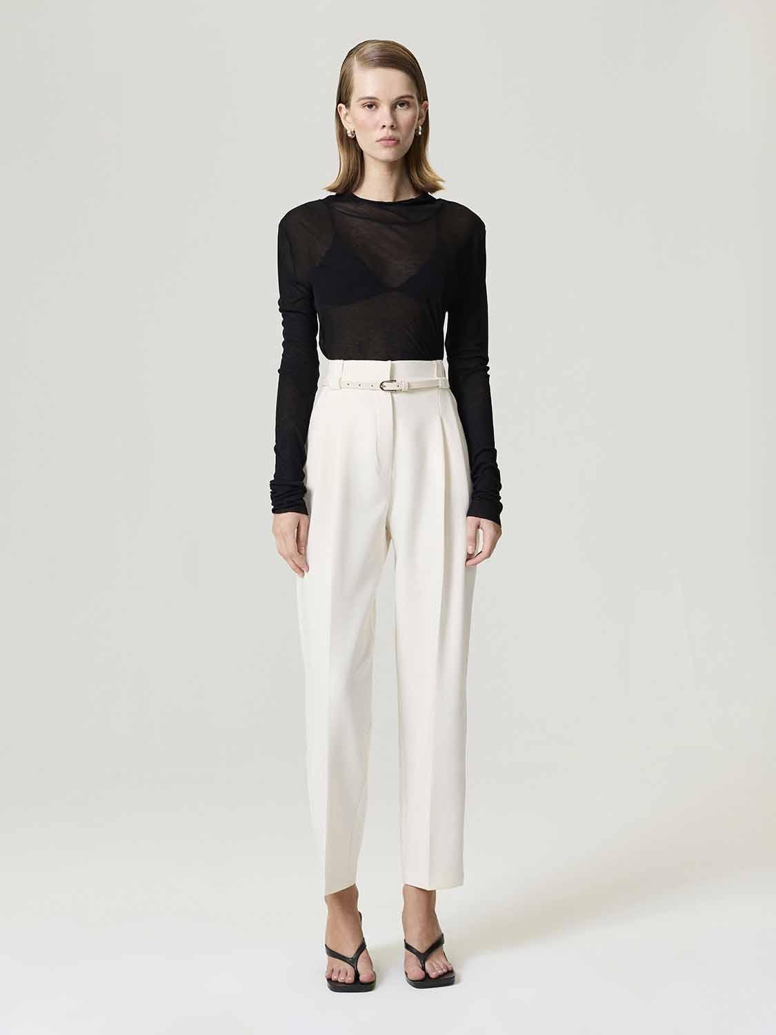  Kemer Detaylı Pantolon