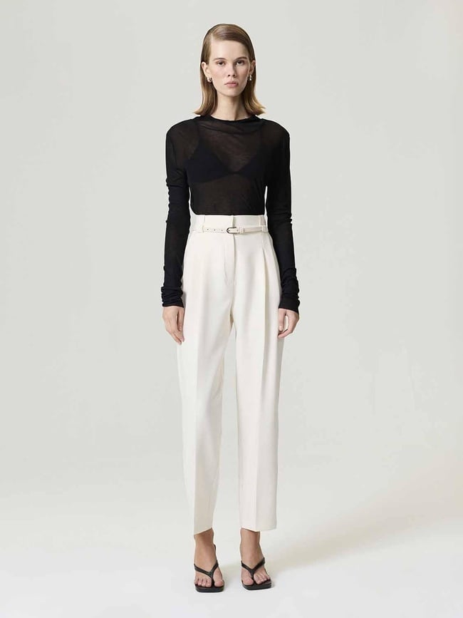  Kemer Detaylı Pantolon