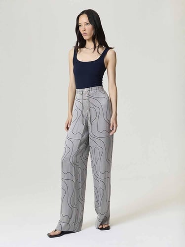  Dökümlü Geniş Paça Pantolon