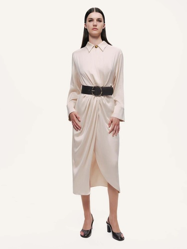  Drape Detaylı Kemerli Maxi Elbise