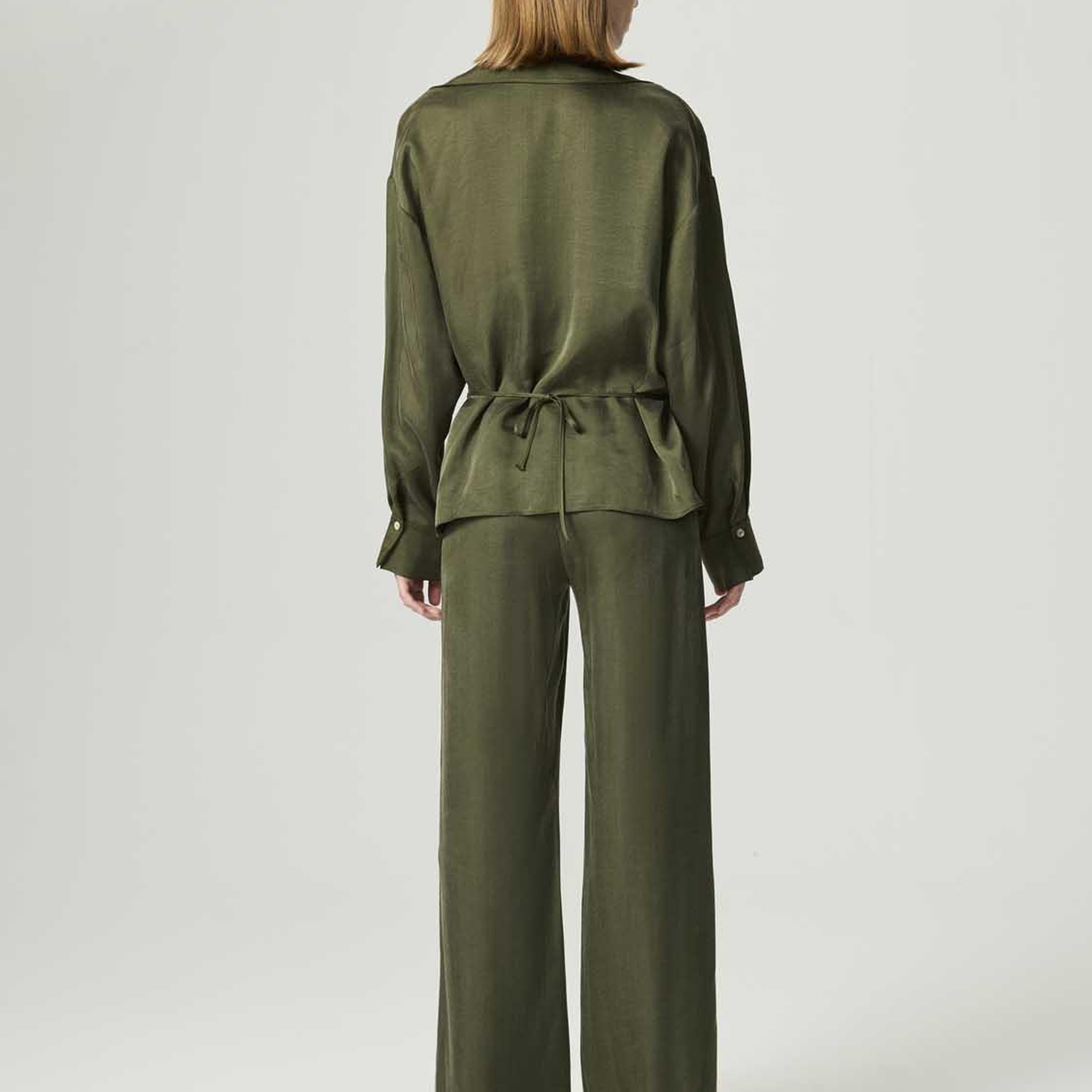 Aksesuar Detaylı Bluz