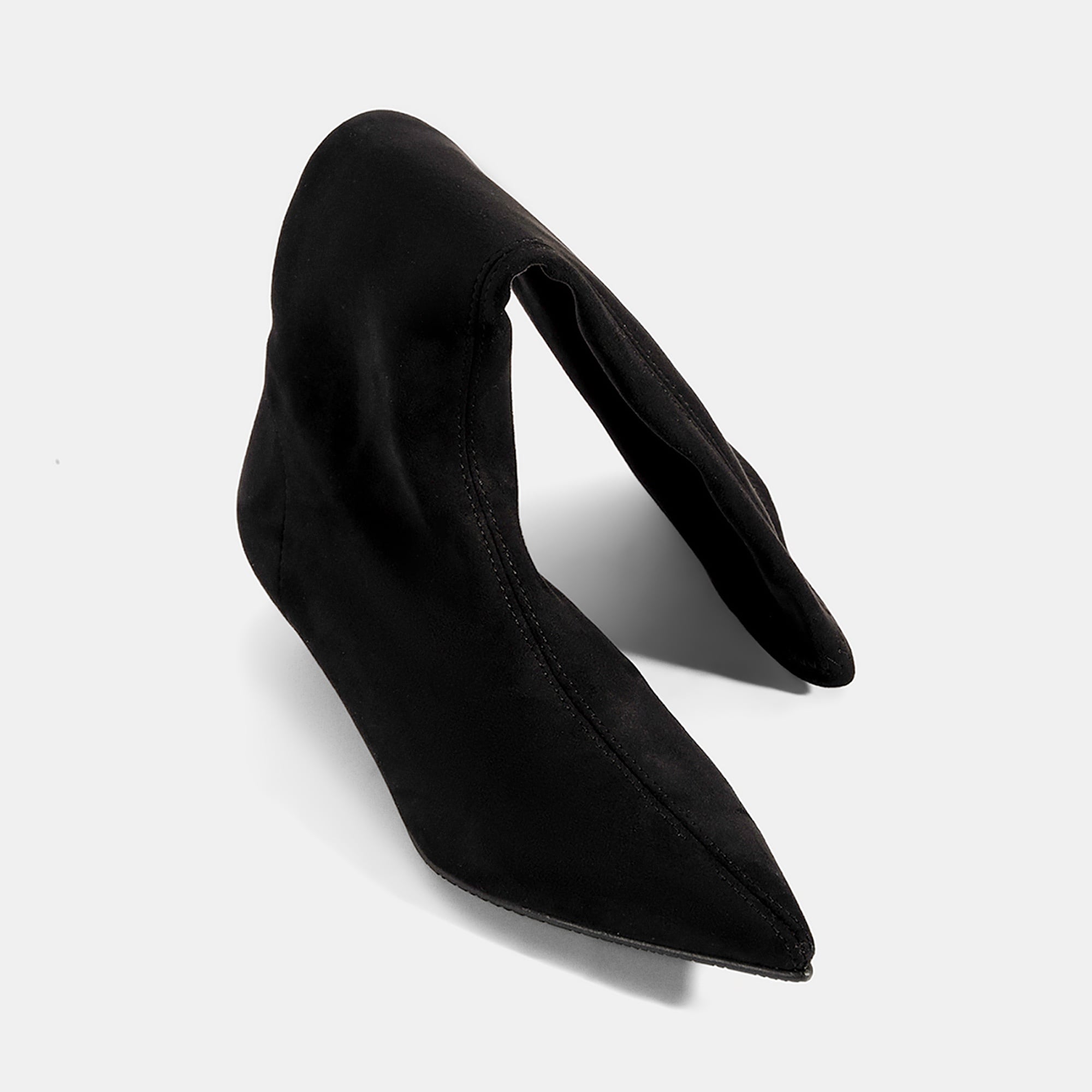 Kadın Siyah Sivri Burunlu Topuklu Stretch Çizme