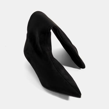  Kadın Siyah Sivri Burunlu Topuklu Stretch Çizme