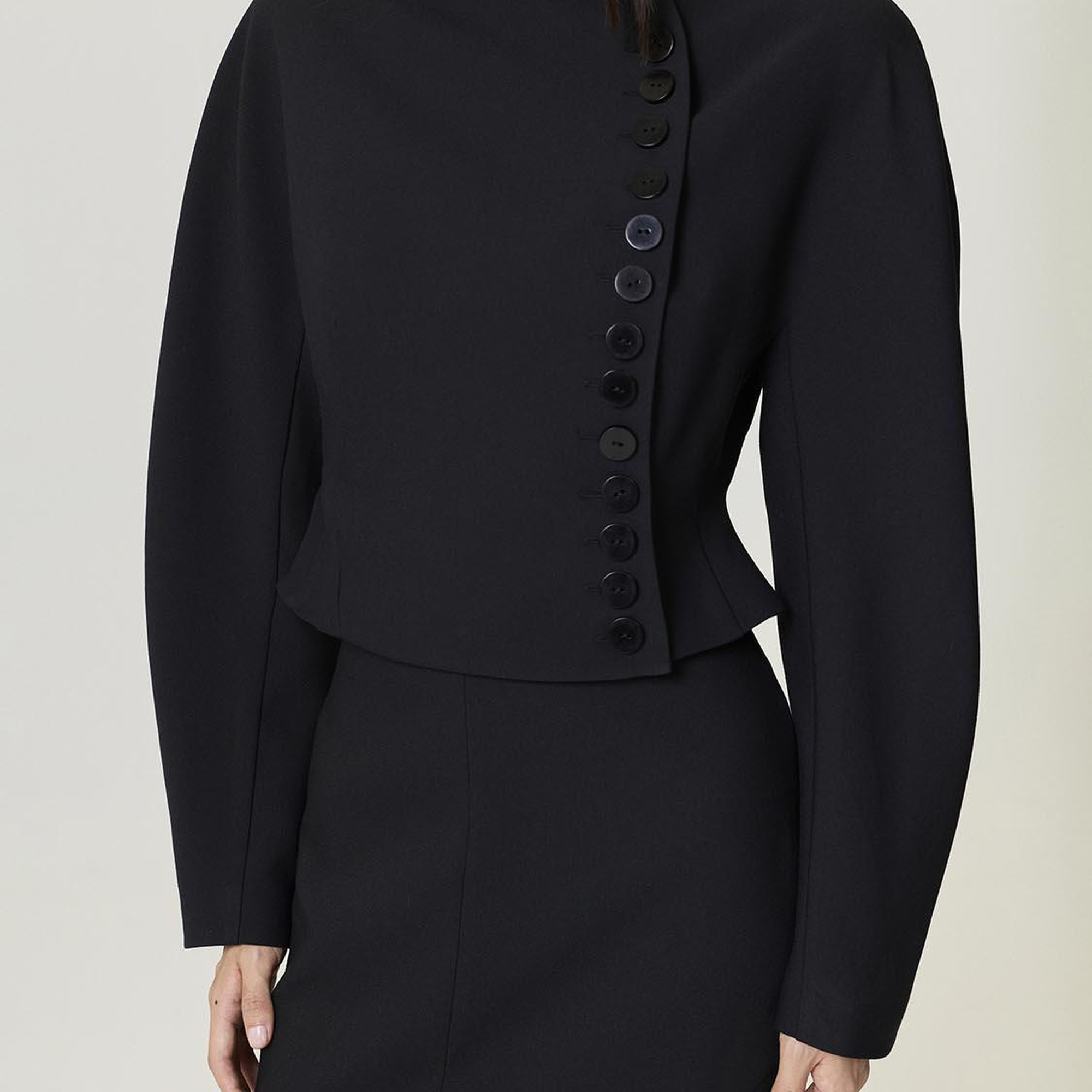 Asimetrik Düğme Kapamalı Ceket