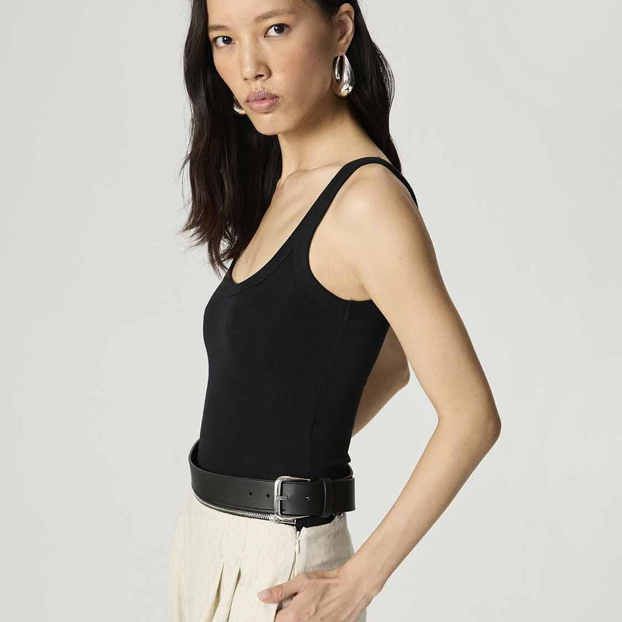 Kemer ve Fermuar Detaylı Pantolon