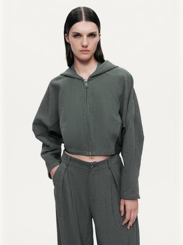  Dökümlü Kapüşonlu Ceket