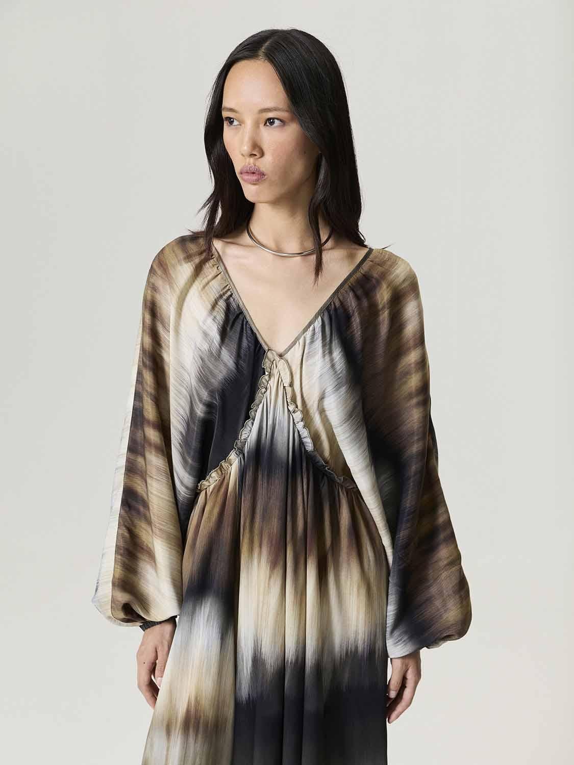 Batik Desenli Maxi Elbise