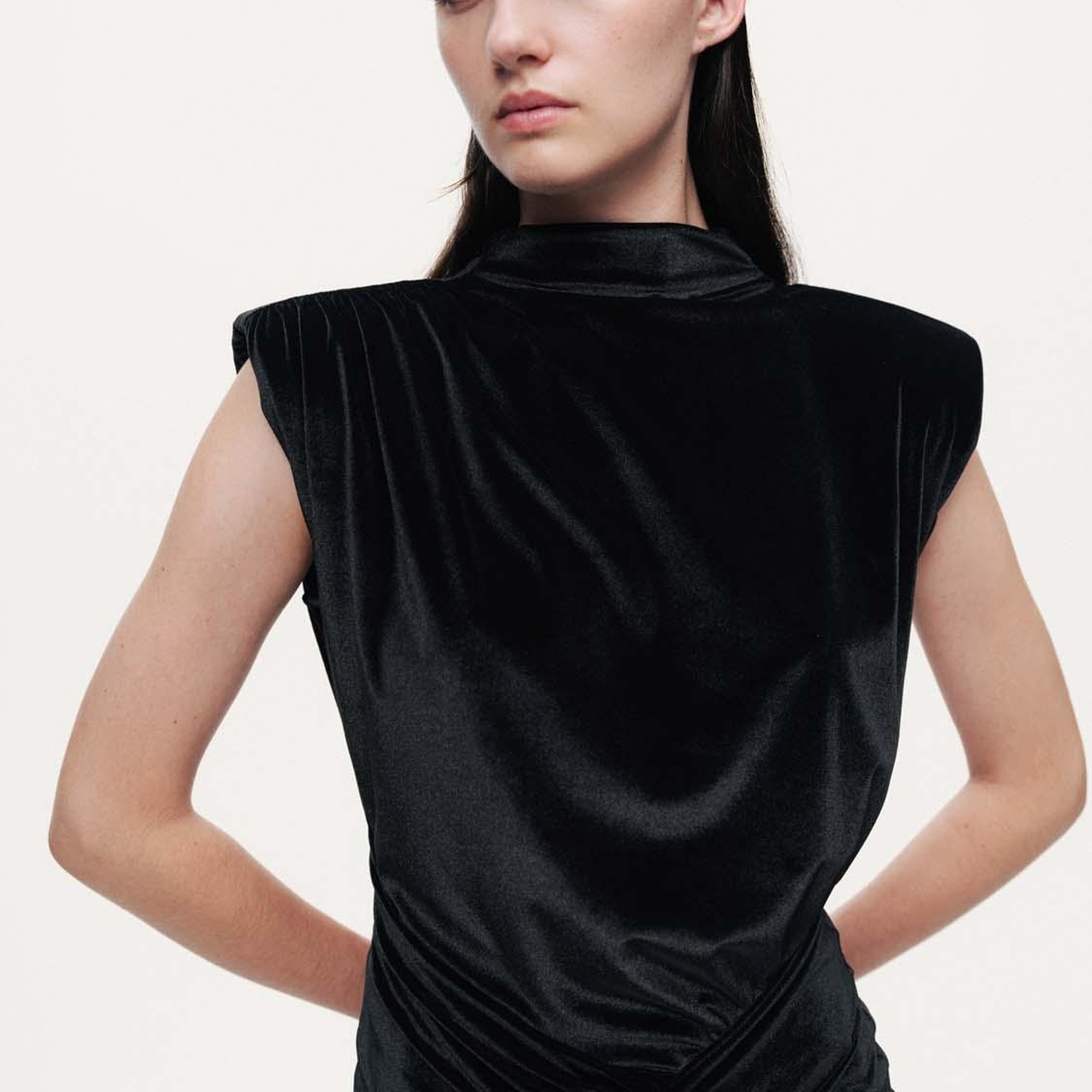 Drape Detaylı Midi Kadife Elbise