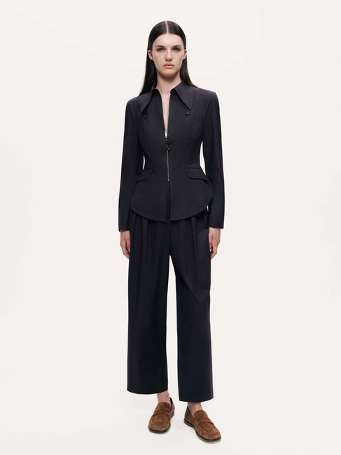  Kemer Detaylı Pantolon