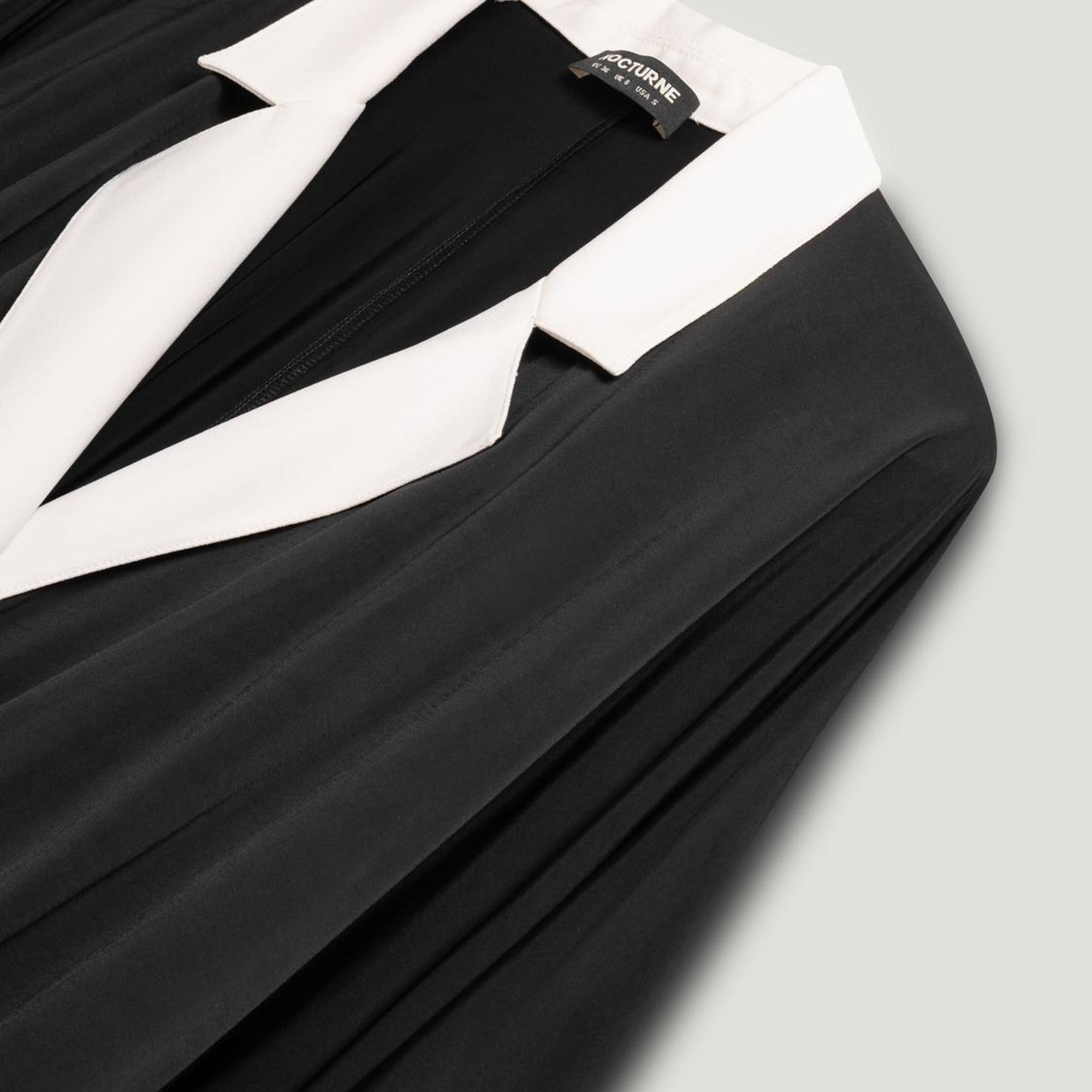 Kontrast Yakalı Maxi Elbise