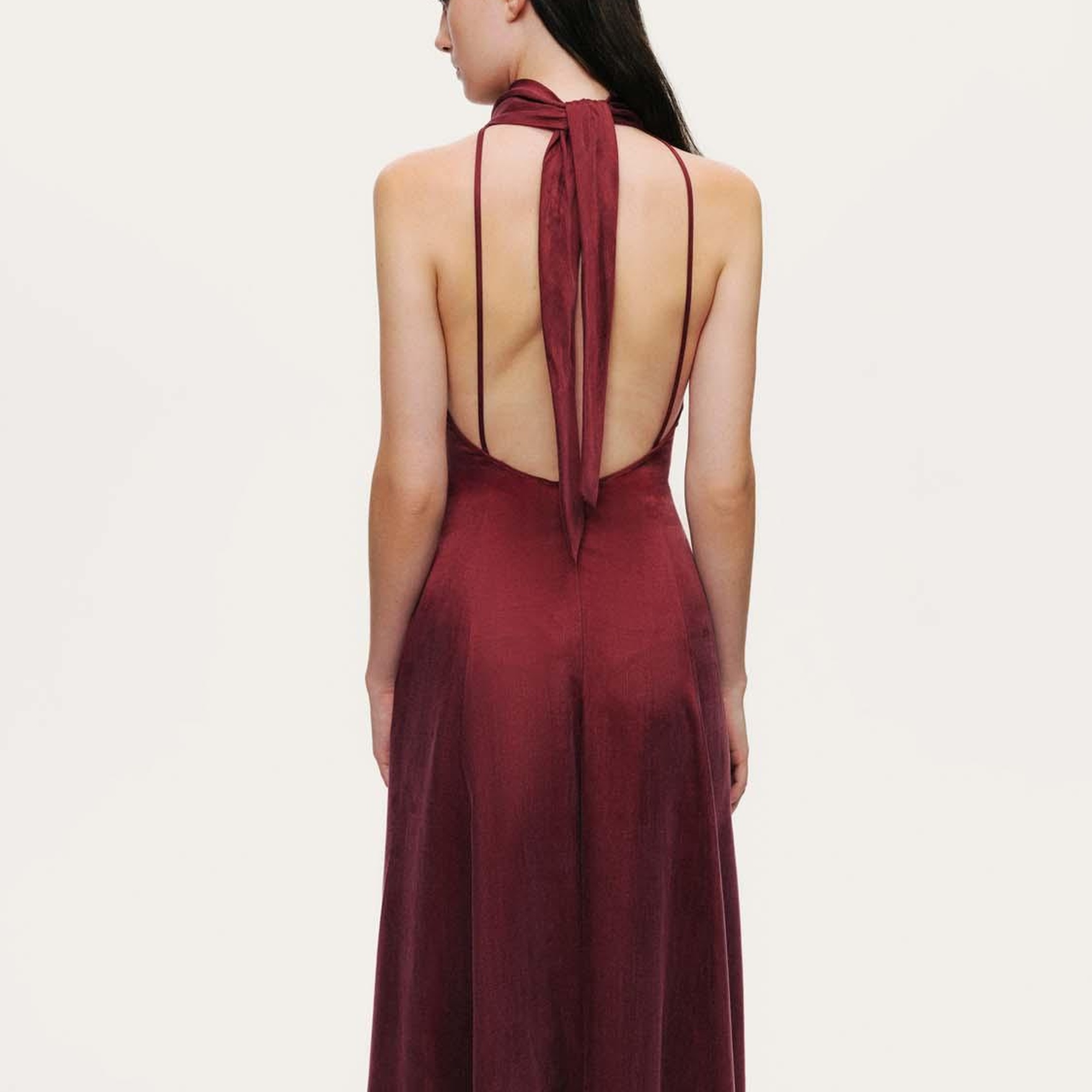 Halter Yaka Sırt Detaylı Maxi Elbise