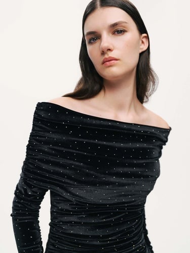  Katlı Düz Yaka Maxi Elbise