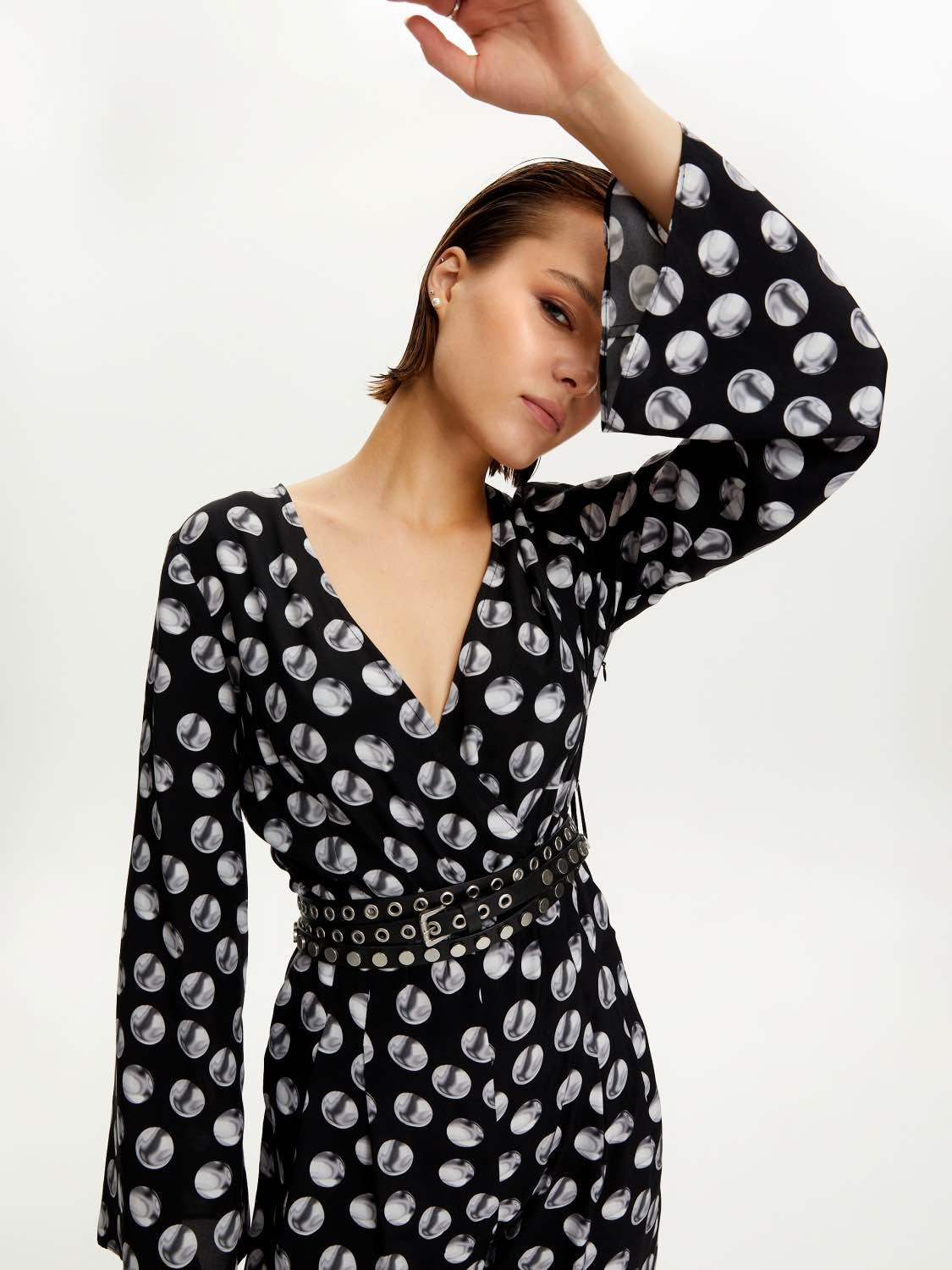  Desenli Kemer Detaylı Tulum