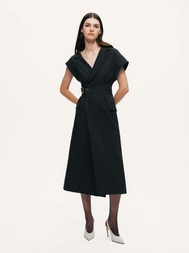  Kemer Detaylı Midi Elbise