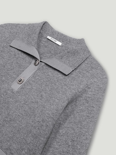  Düğme Aksesuarlı Triko