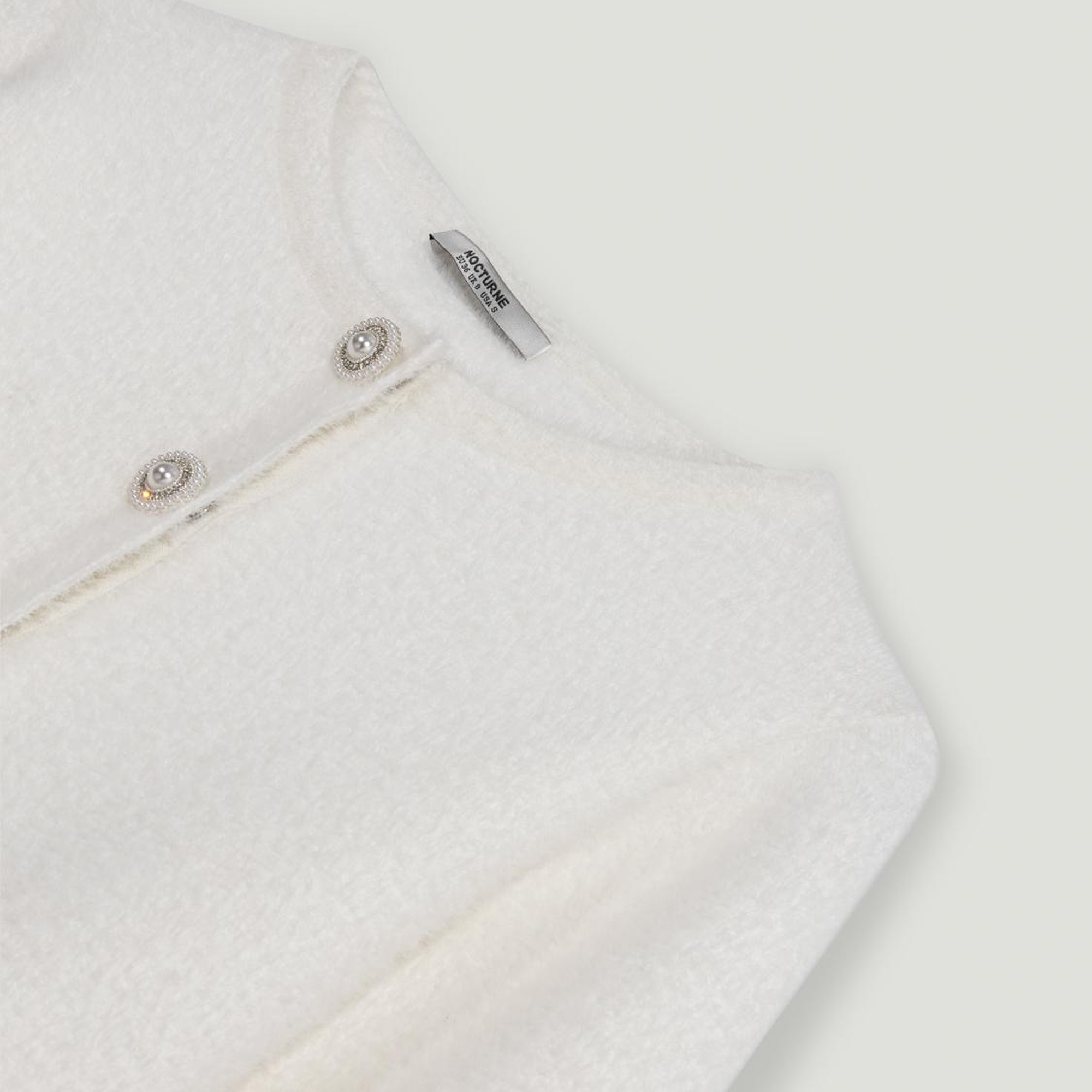 Taşlı Düğme Aksesuarlı Triko