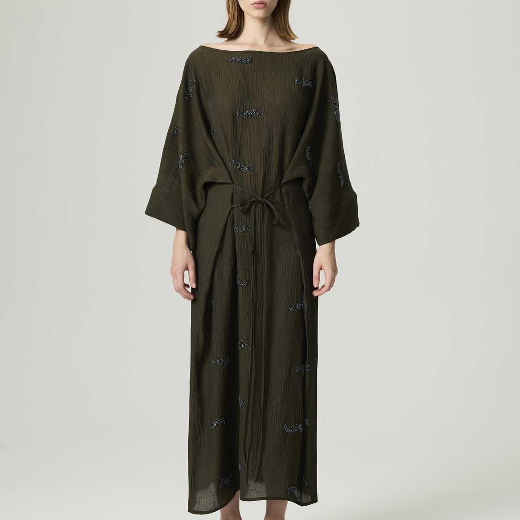 Boncuk Brodeli Midi Elbise