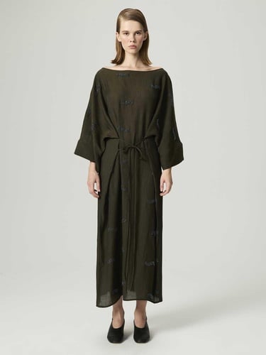  Boncuk Brodeli Midi Elbise