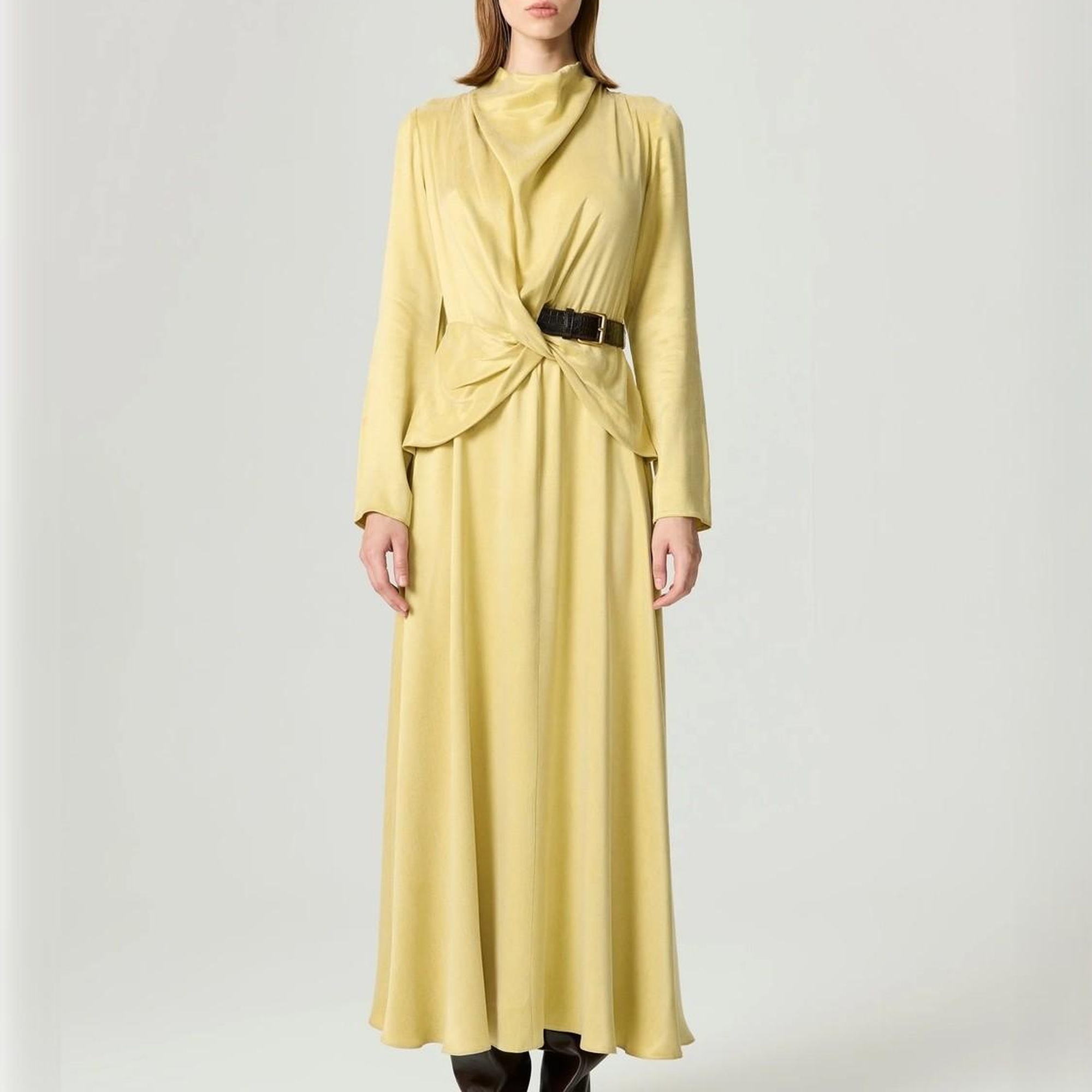 Burgu ve Kemer Detaylı Maxi Elbise