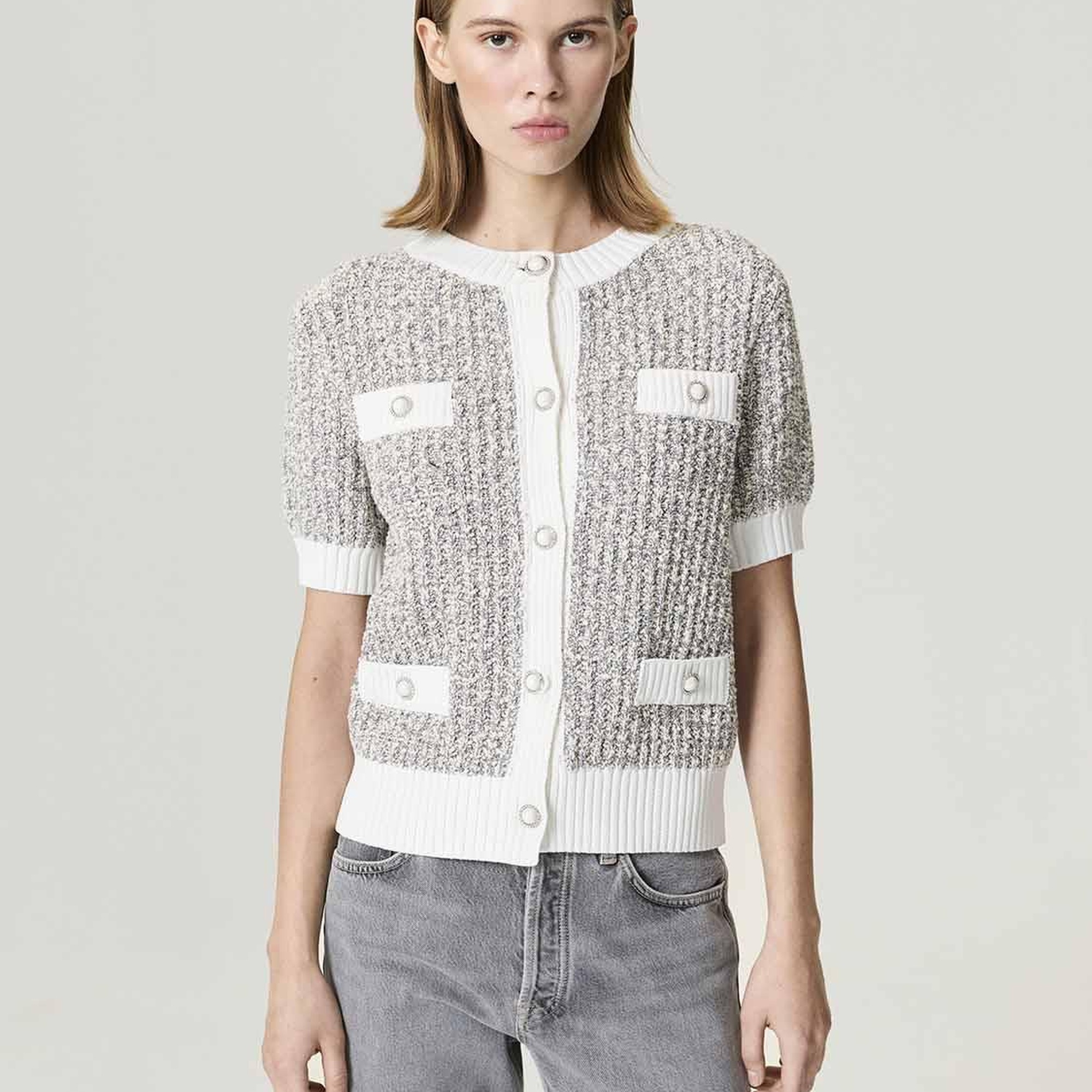 Düğme Aksesuarlı Triko