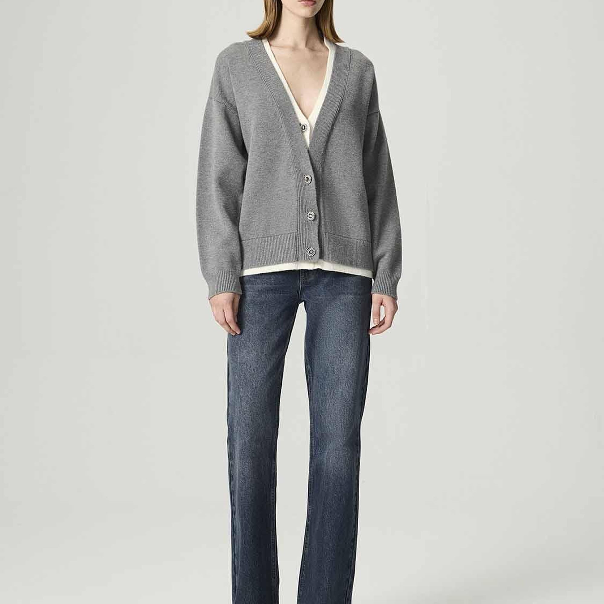 Taşlı Düğme Aksesuarlı Triko