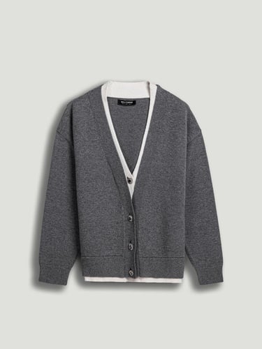  Taşlı Düğme Aksesuarlı Triko