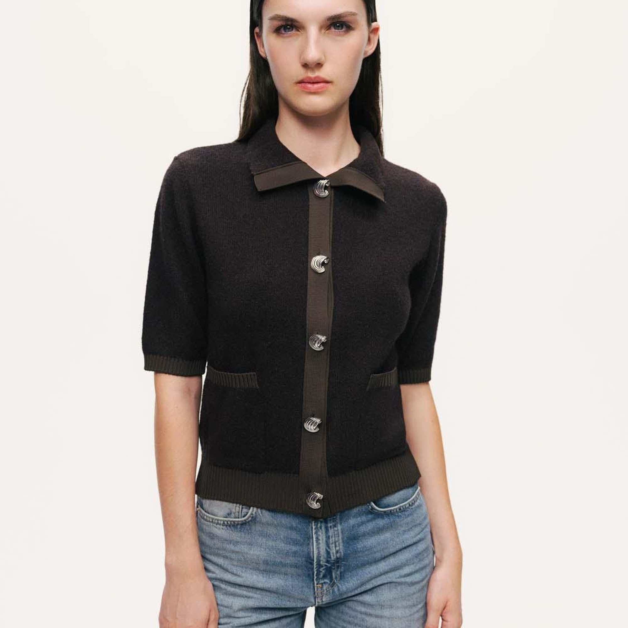 Düğme Aksesuarlı Kontrast Triko