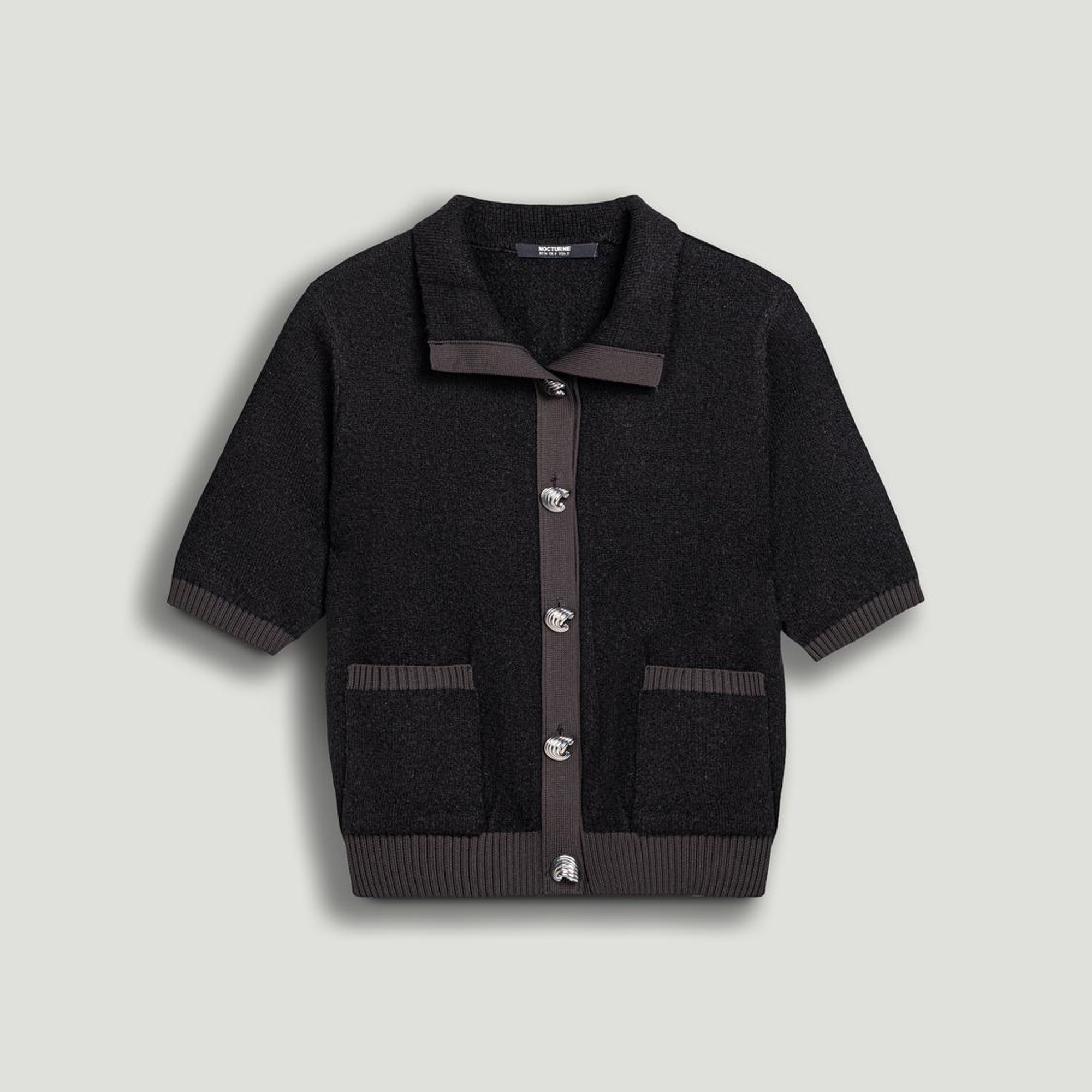 Düğme Aksesuarlı Kontrast Triko