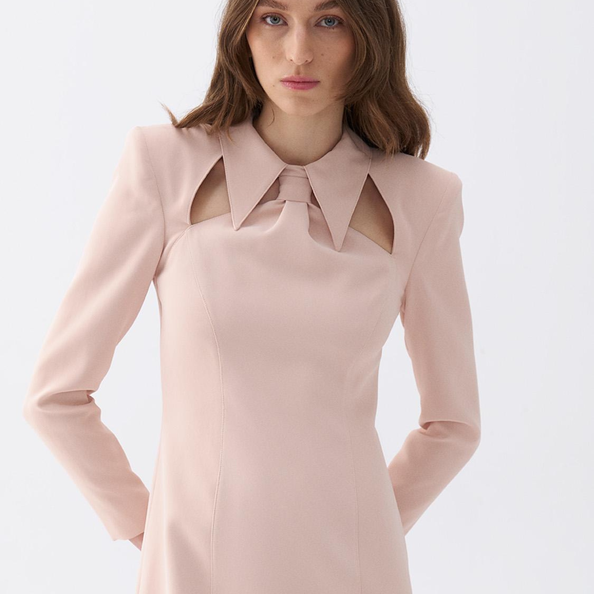 Vatkalı Kravat Yaka Midi Elbise